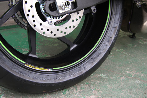 ZX-10RR-170613-03.jpg